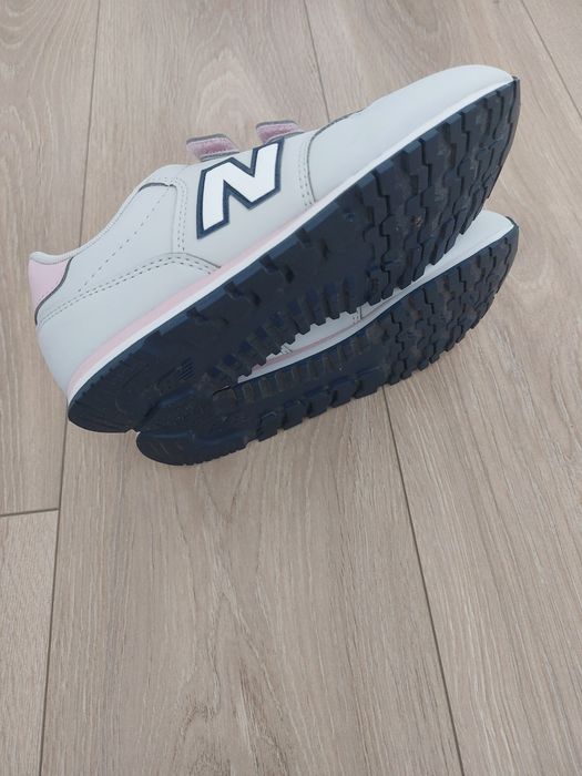Buty dziewczęce sportowe, New Balance, rozmiar 35, jak nowe!