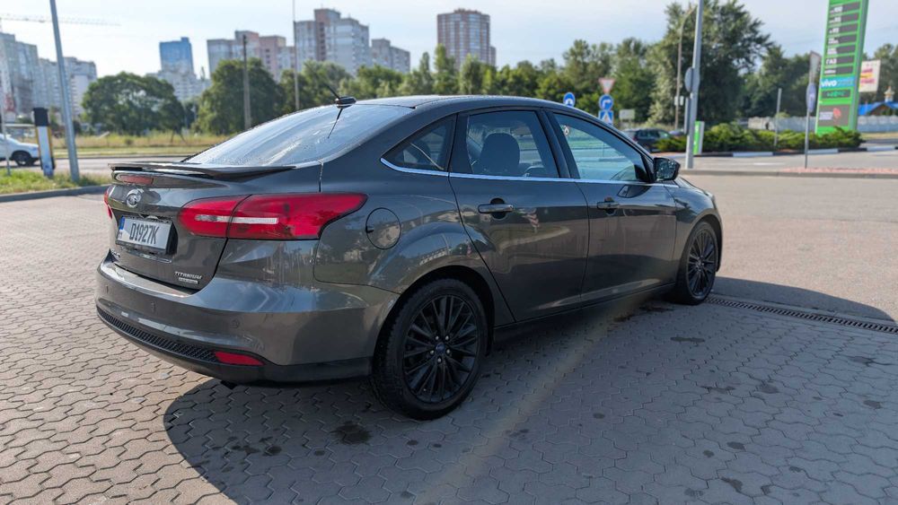 Ford Focus 2.0 Ti-VCT GDI бензин. 2015 року. у хорошому стані