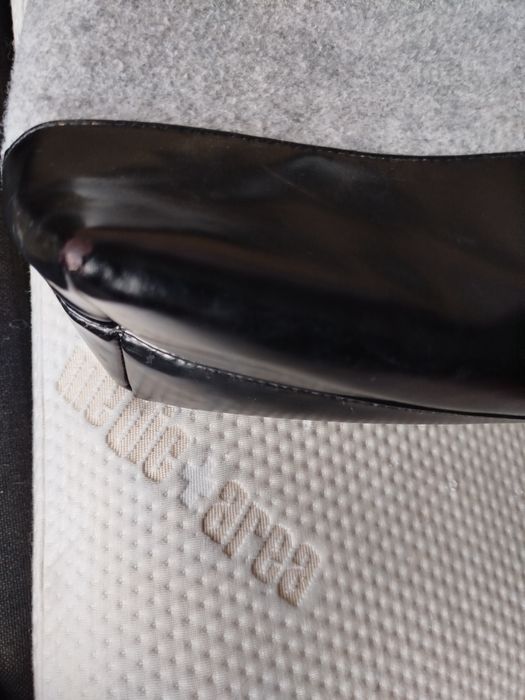 Sprzedam torebkę Hugo Boss