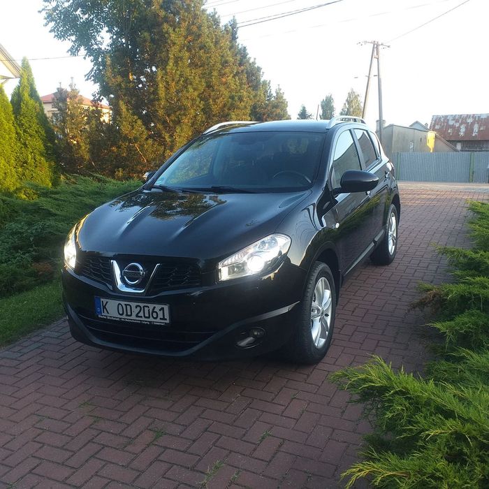 Nissan Qashqai Sprowadzony. Super  stan 2.benzyna 141km . Xenon