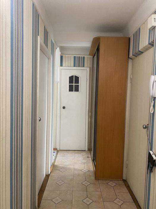 Подобово 2-х кімнатна, залізничний вокзал, газ, 5 поверх