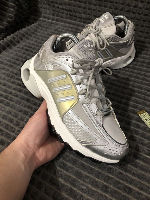 ADIDAS THESIA (38.5) 24.5-24.8см Silver Metallic женские кроссовки ори