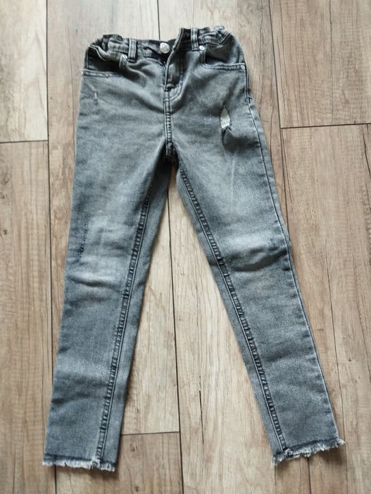 Джинси для дівчинки.