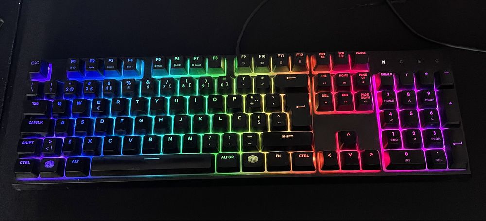 Cooler Master RGB Mechanical Keyboard64354259234819124