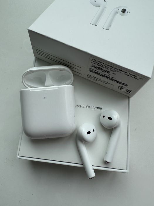 Airpods 2 wireless charging case