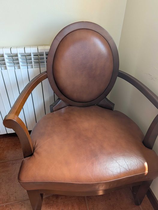 Mobília de Sala de Jantar - Mesa Extensível Carvalho Maciço + 6 Cadeiras
