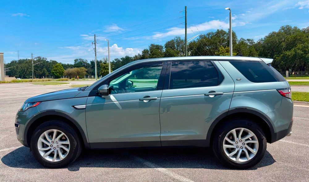 Land Rover Discovery Sport      2016