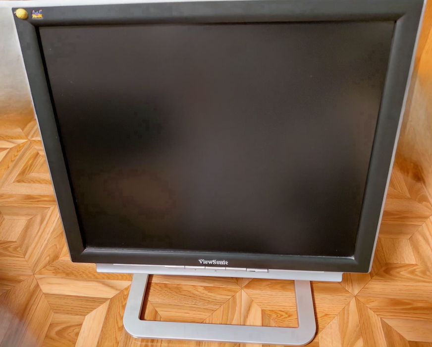 Монітор 17 ViewSonic VX724