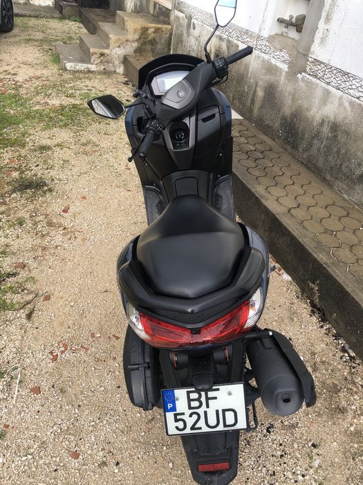 YAMAHA Nmax 2023