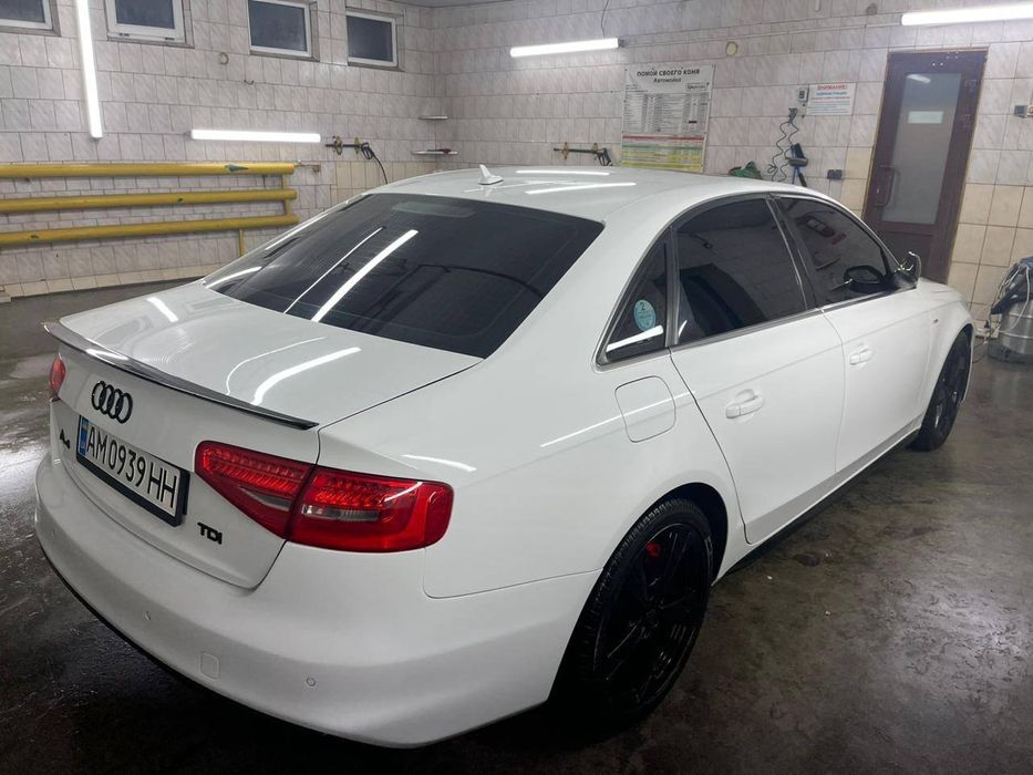 Продам Audi A4 В8 S-Line Quattro