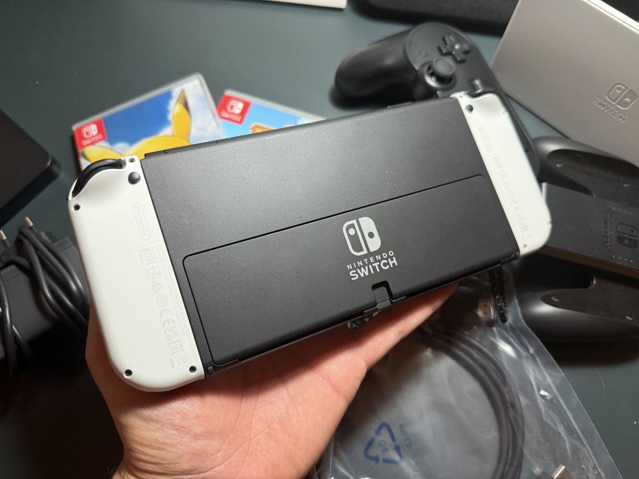 Switch Oled + Gry + Akcesoria