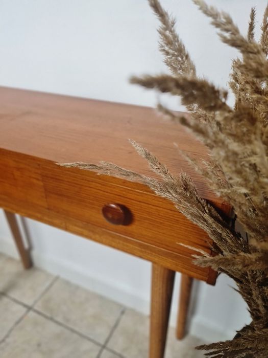 Konsola,małe biurko tekowe, skandynawski design, Szwecja lata 60,mid-c