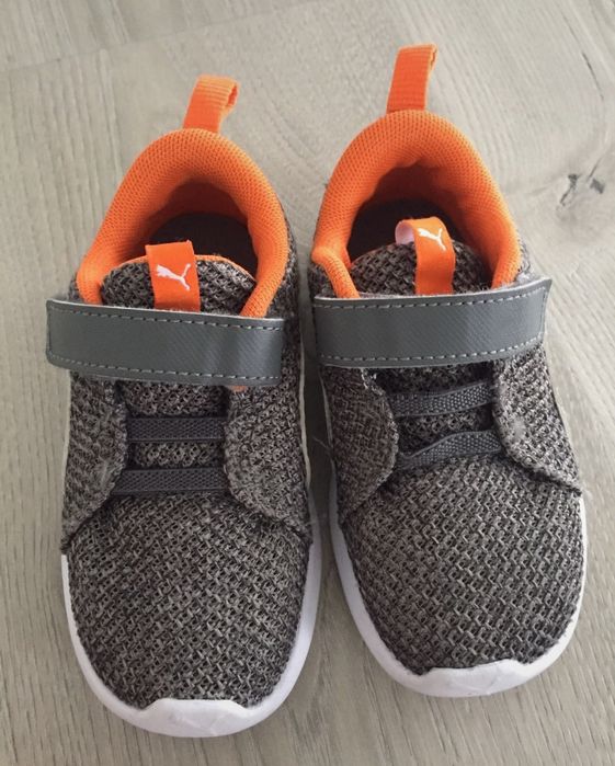 Obuwie sportowe Puma r 22