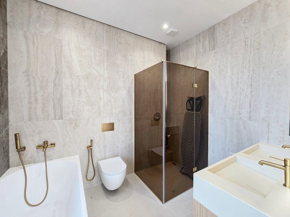 Будинок 250 м2 в КМ охорона басейн газ ремонт с. Ходосівка 8 км Київ