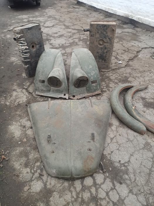 Капот Газ 69     .