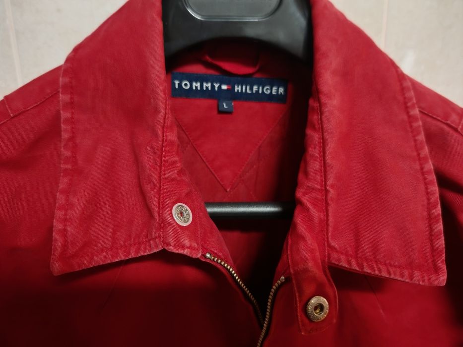 Blusão Tommy Hilfiger vermelho tipo Harrington