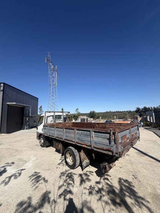 Mitsubishi Canter 3.0 tribasculante ligeira