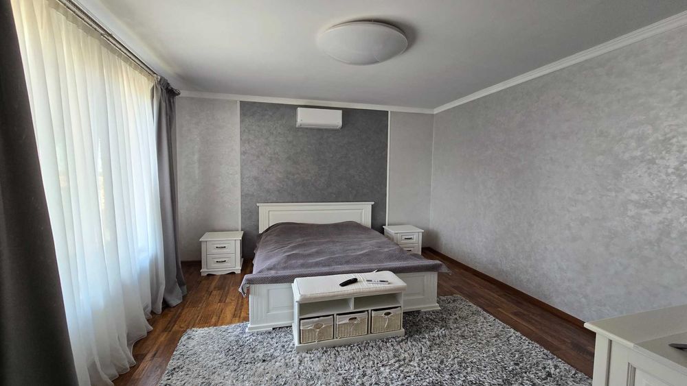 Оренда 100 кв.м в центрі Ужгорода • 2 спальні • Православна набережна