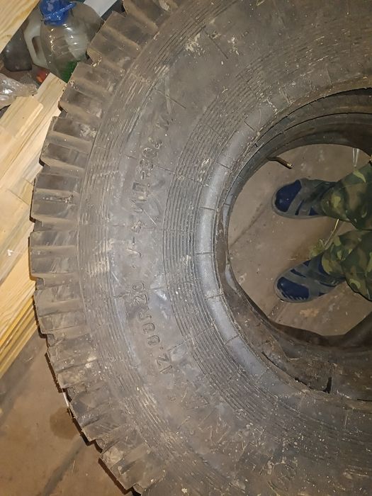 Продам нові Шини 12.00 R20