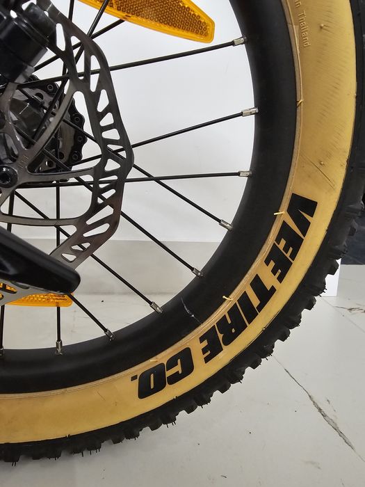 Rower dziecięcy  Early Rider Hellion 16" jak nowy  aluminium