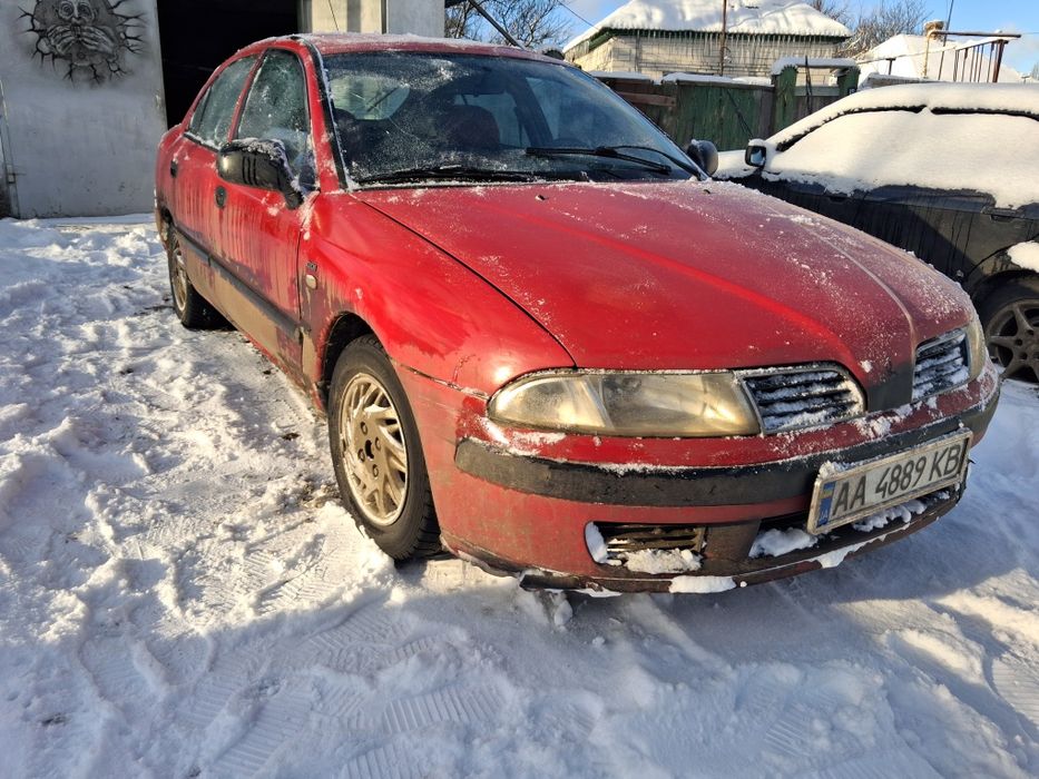 Продам Карізму, на ходу, зимова гума, пічка гріє добре, пороги цілі, вибиває третя передача, треба косметика. Страховка є. По ТП.