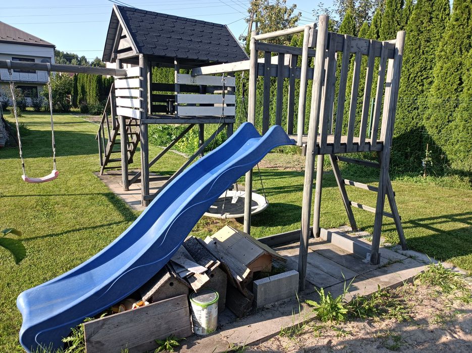 Domek ogrodowy dla dzieci, zjeżdżalnia, huśtawki