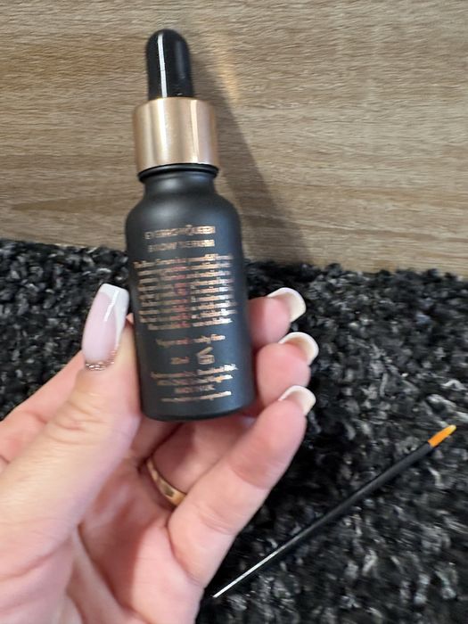 serum do brwi EyebrowQueen 20ml