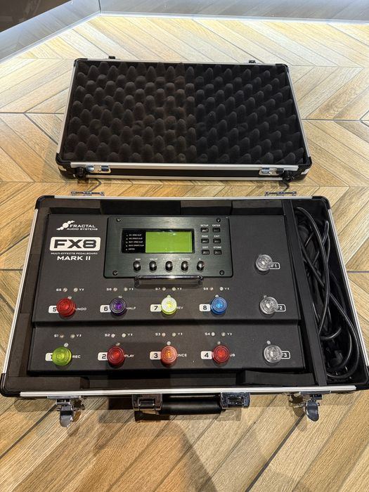 Podłogowy Fractal FX8+case
