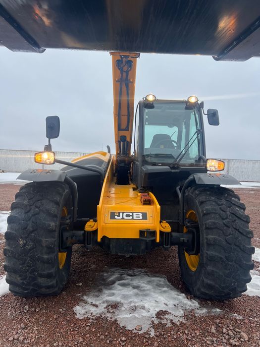 Телескопічний навантажувач JCB 541-70