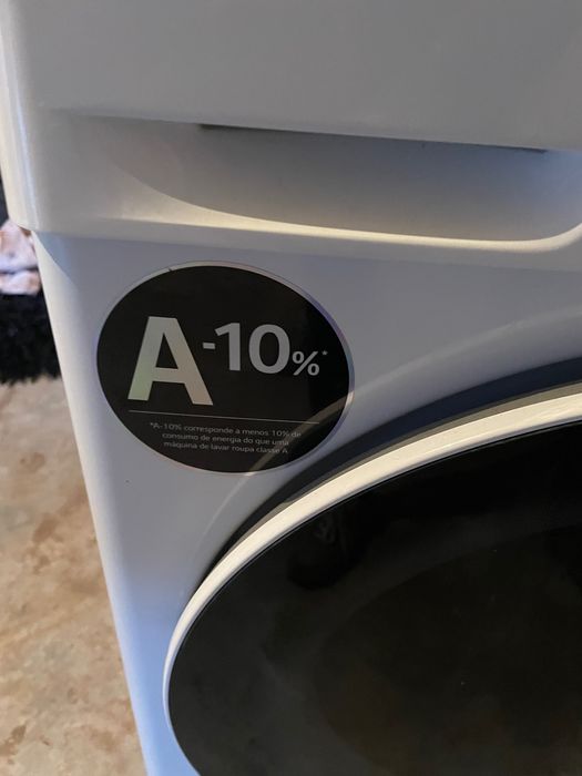 Máquina de Lavar Roupa LG 9kg – 1 ano de uso