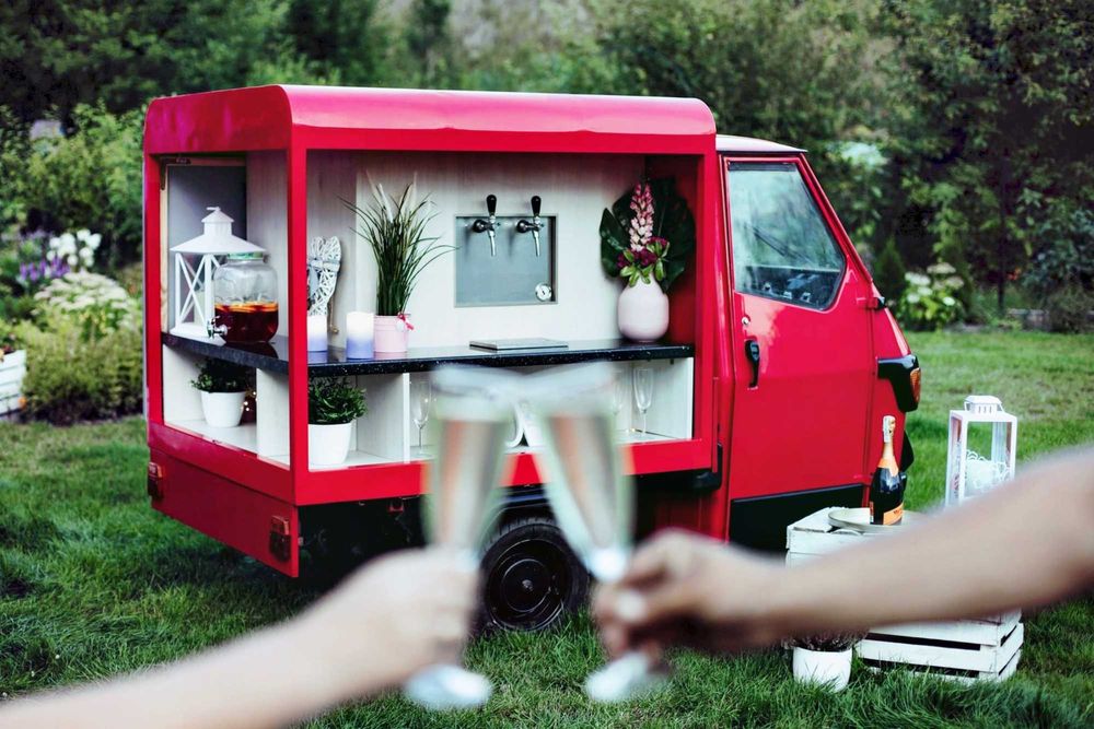 Prosecco Van na wynajem! Barman do wynajęcia. Wino z kranu! Impreza.