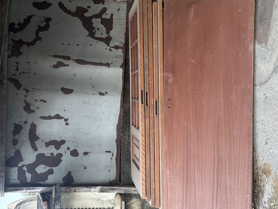 Portas de madeira antigas Grátis -  para desocupar urgente