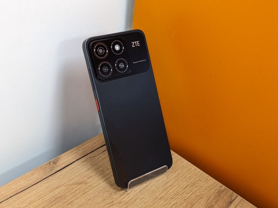 Телефон ZTE Blade A35 2+4/64