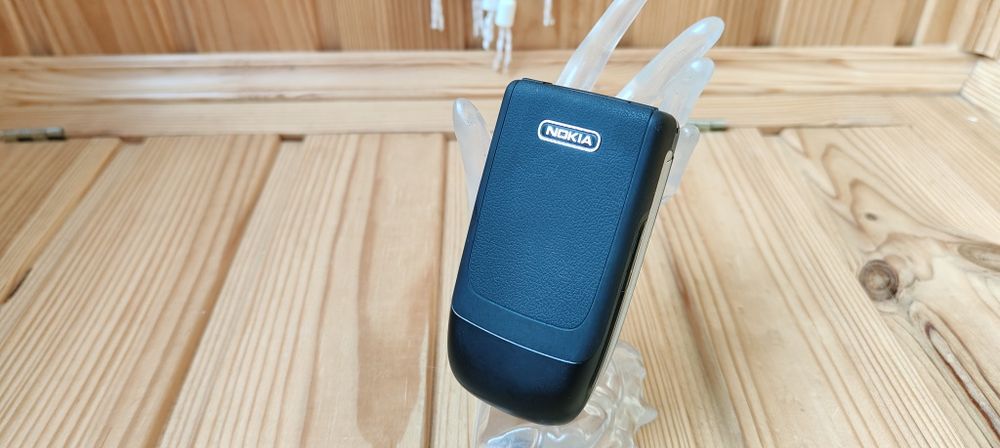 Nokia 6131          .