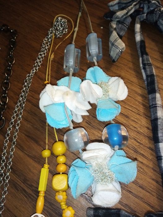 Colares variados