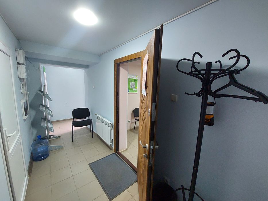 Аренда ‼️ Центр 100м от ул Соборная под бьюти салон Красоты офис Доступ 24/7 рекламная плоскость парковка 1 этаж  Фасад цоколь с ремонтом без мебели