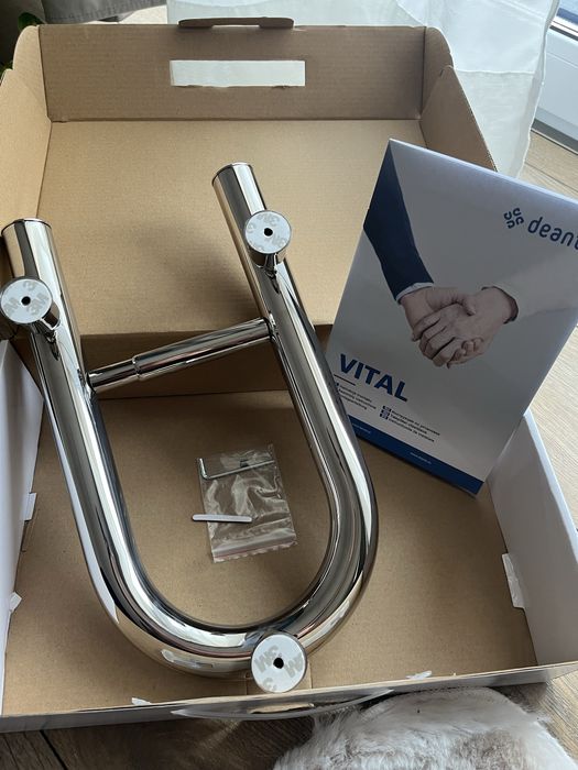 Uchwyt stalowy przyścienny z miejscem na papie