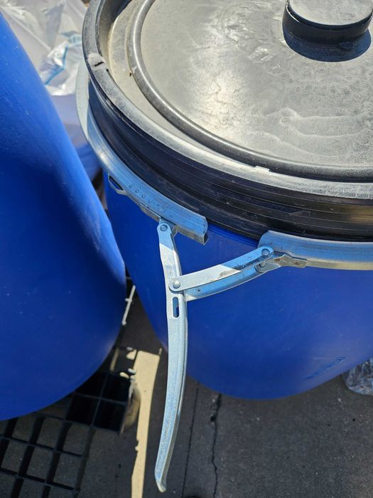 Barrica 200 L com cinta Metálica