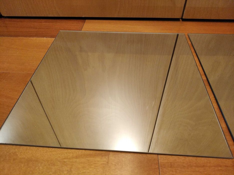 2 espelhos quadrados 30x30 cm com riscos