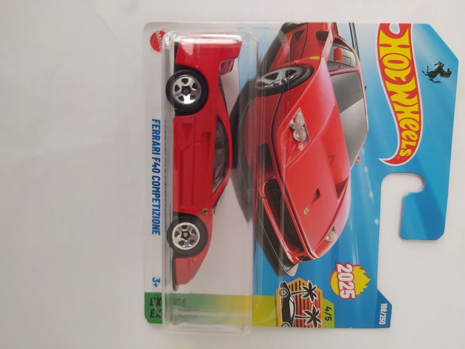 Hot wheels Laferrari ,f40 ,fs90 , 365 GTB40