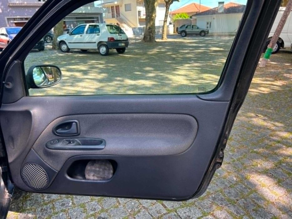 Renault clio 1.5 DCI comercial