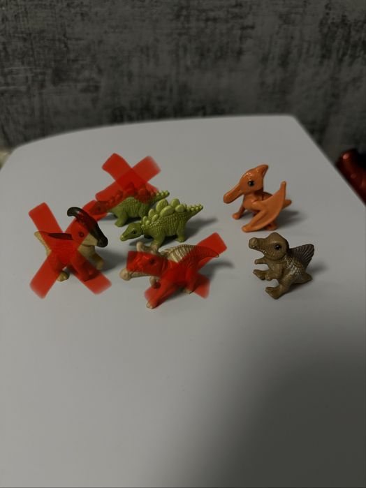 Кіндер динозаври натунс 2025