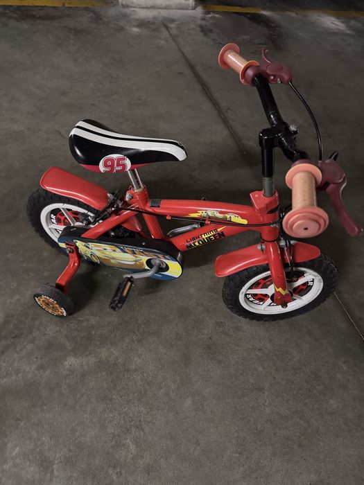 Bicicleta Iniciação 4-5-6 anos Faisca McQueen