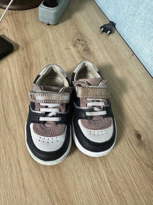 Кпосівки  Clarks