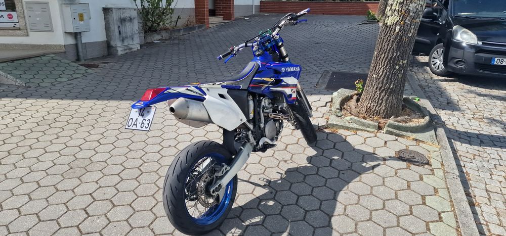 WR450f YAMAHA supermotard