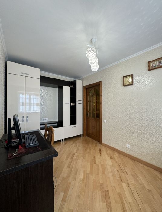 Продаж 2 кімнатної квартири з ремонтом на Сихові по вулиці Освицька.