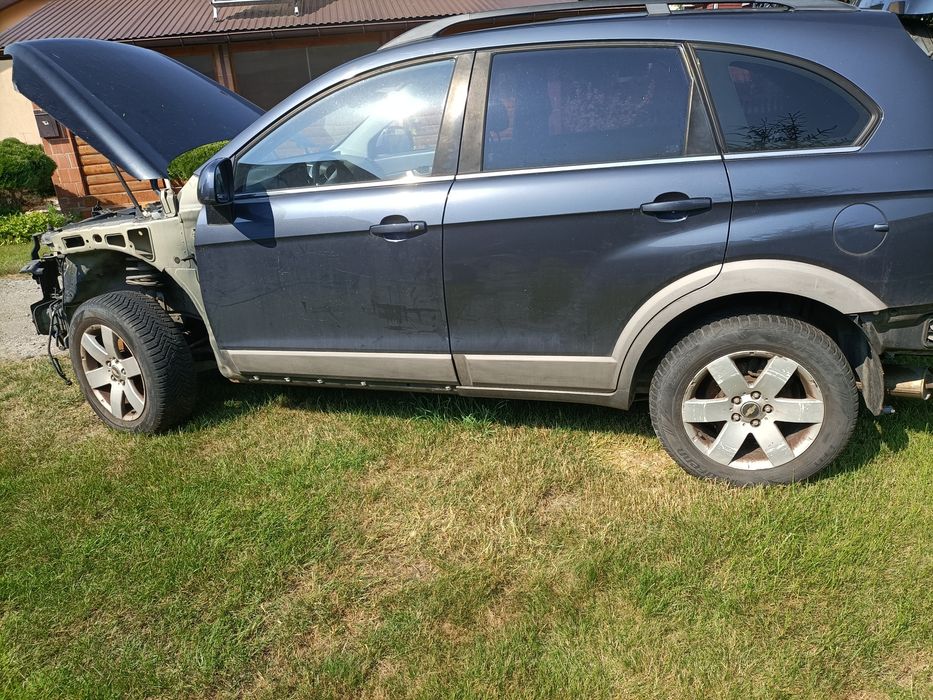 Pas przedni captiva 06-10 r