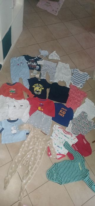 paka ponad 200 ubranek chłopięcych r. 56-62/68- 74