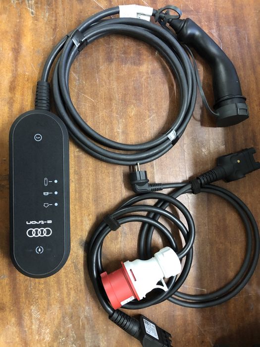 Зарядка Audi e-tron 11 kw 32a 400v три фази повний комплект легке Б/у
