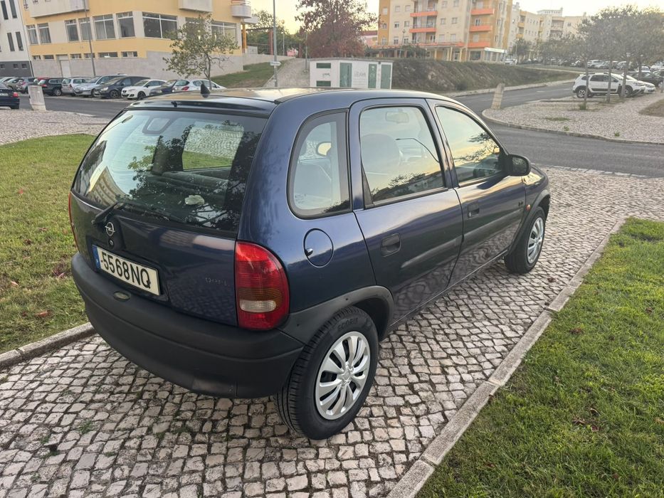 Opel corsa B 180 mil km